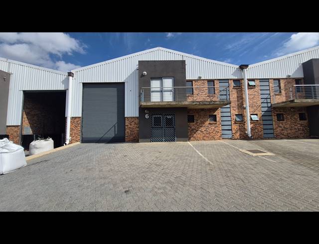 409M² FACTORY TO LET IN APEX